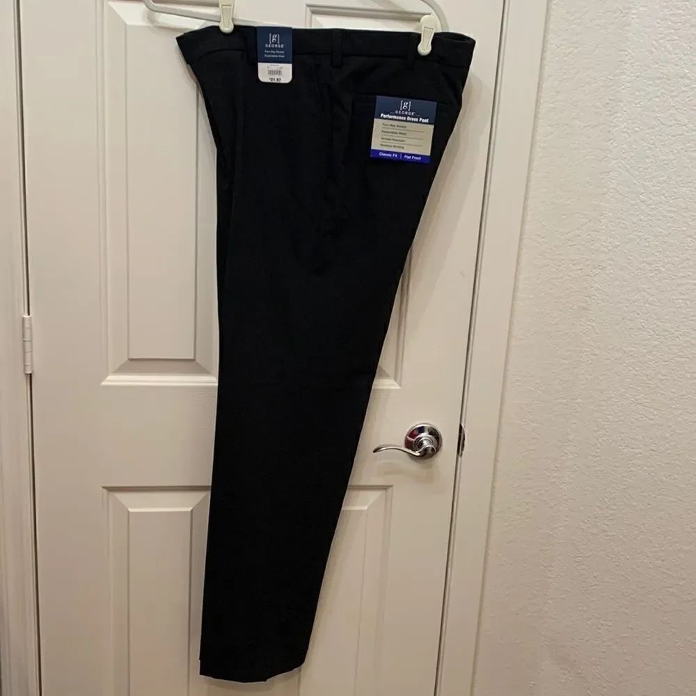 George Performance Woman’s Black Stretch Dress Pant Classic Fit Flat Front 34X32